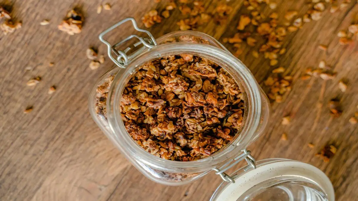 vanilla nut granola recipe​